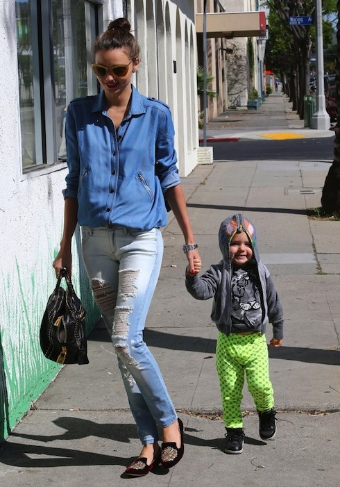 la-modella-mafia-2013-model-off-duty-street-style-Miranda-Kerr