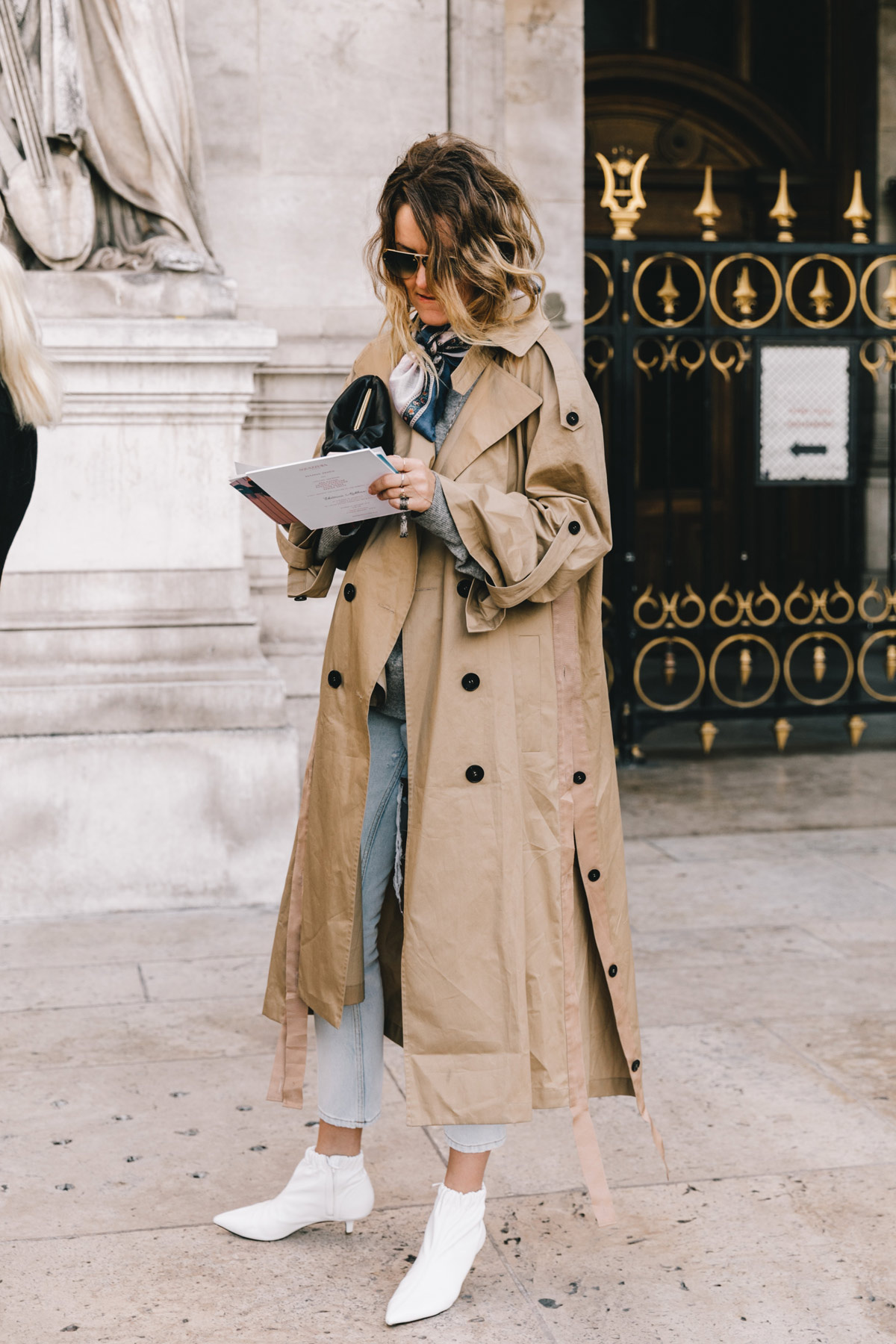 looks_paris_fashion_week_gabardinas_cazadoras_vaqueras_camisas_pantalones_884968601_1200x1800