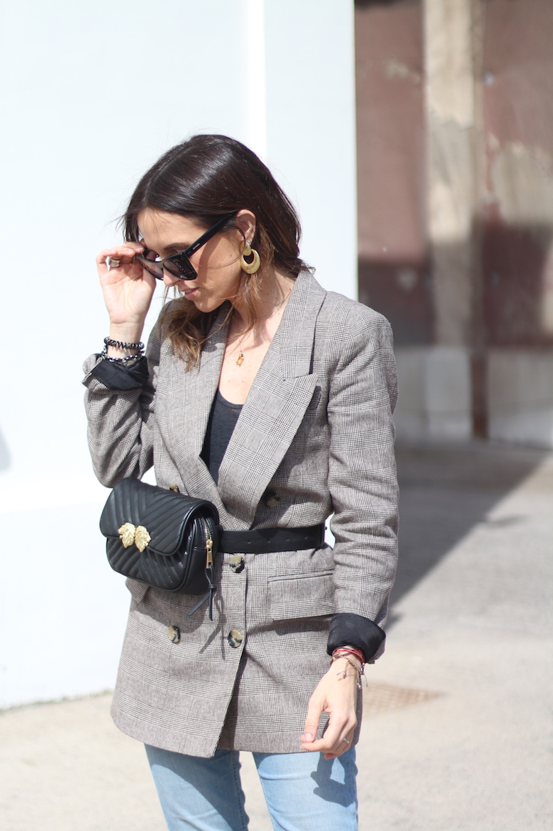 street style con riñonera www.lostinvogue.com 7
