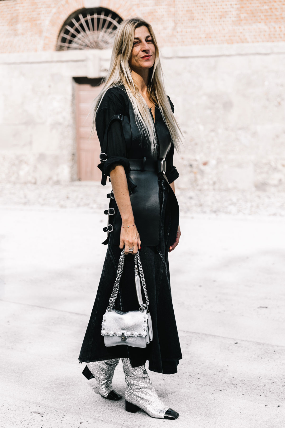 street_style_milan_fashion_week_dia_3_versace_giorgio_armani_180561841_1200x1800