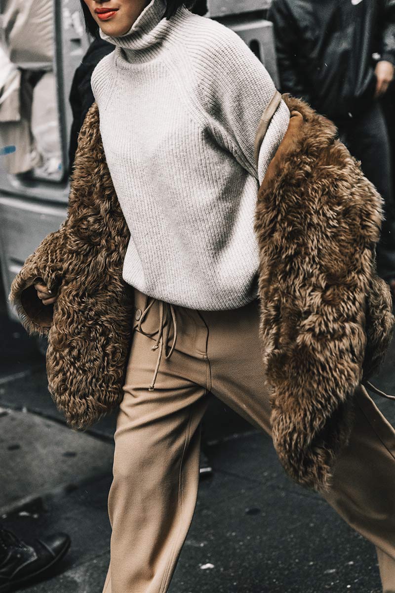 street_style_new_york_fashion_week_febrero_2017_dia_2_203449491_800x