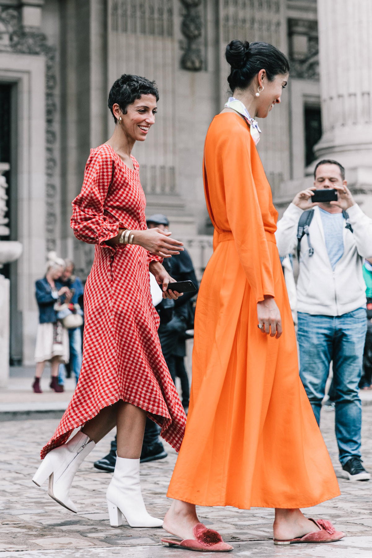 street_style_paris_fashion_week_dia3_balmain_chloe_isabel_maran_203613656_1200x1800