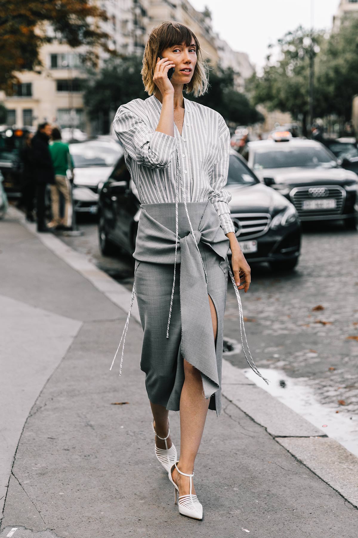 street_style_paris_fashion_week_dia_5_elie_saab_comme_des_garcons_259152494_1200x1800